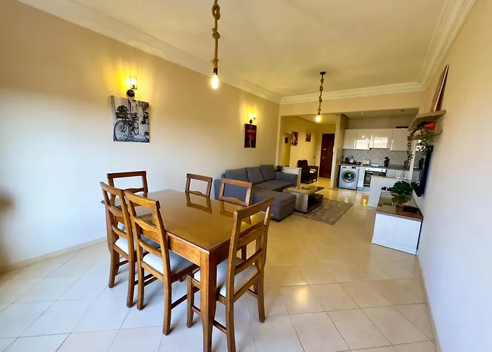 Top Localisation, Neuf, Piscine Et Une Vue Balcon